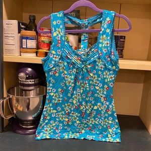 American rag top, size large